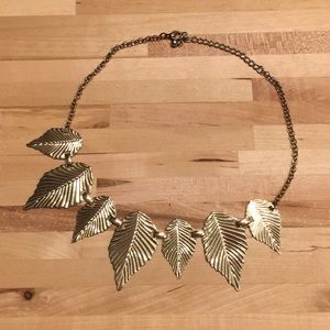 Statement necklace